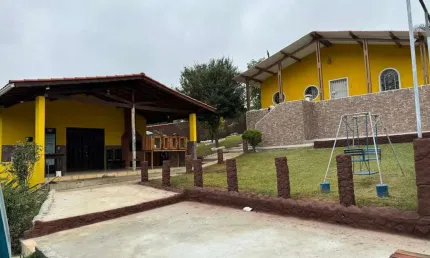 Chácara para Venda em Suzano, Clube dos Oficiais, 2 dormitórios, 1 suíte, 2 banheiros, 2 vagas