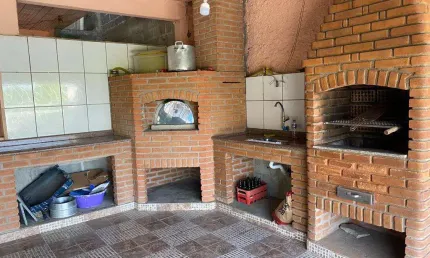 Casa para Venda em Ribeirão Pires, Pilar Velho, 3 dormitórios, 1 suíte, 4 banheiros, 2 vagas