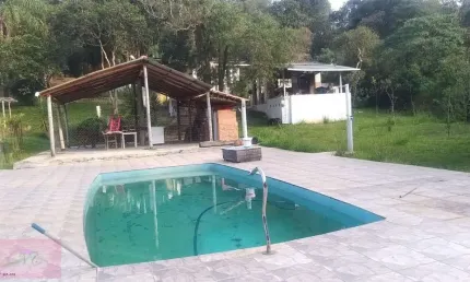 Chácara para Venda em Suzano, Jardim das Lavras, 1 dormitório, 2 banheiros, 8 vagas