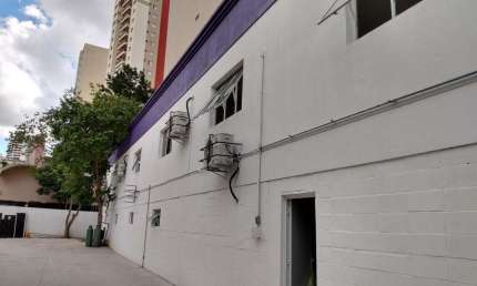 Barracão / Galpão / Depósito à venda na Rua Almeida Torres, Aclimação, São Paulo