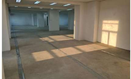 Sala comercial para alugar na Praça Ouvidor Pacheco e Silva, Sé, São Paulo