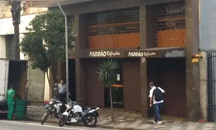 Ponto comercial para alugar na Rua Líbero Badaró, Centro, São Paulo