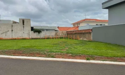 Terreno em Condominio a venda no bairro Aeroporto em Aracatuba