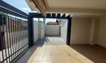Linda Casa a Venda no Planalto, Aracatuba - 3 Dormitorios, Churrasqueira na Varanda