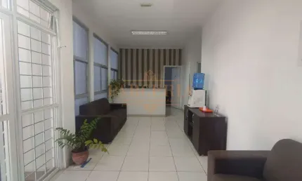 Casa Comercial para Alugar no CENTRO de Aracatuba | Espaco amplo e versatil