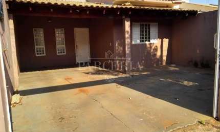 Linda casa a venda e locacao em Umuarama, Aracatuba!