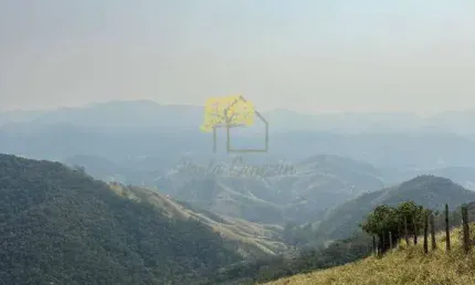 São francisco xavier - vista exuberante e com nascente de água