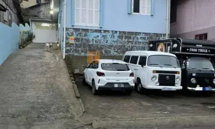Casa com 4 quartos à venda na rua francisco spiandorello, 10, reolon, caxias do sul por r$ 360.400