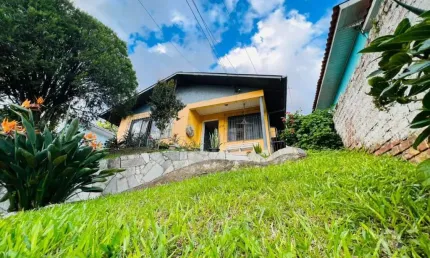 Casa com 3 quartos à venda na rua tancredo feijó, 678, rio branco, caxias do sul por r$ 370.000