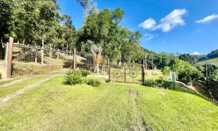 Chácara com casa, 03 dormitórios, linha jansen entre caxias do sul e farroupilha - rs