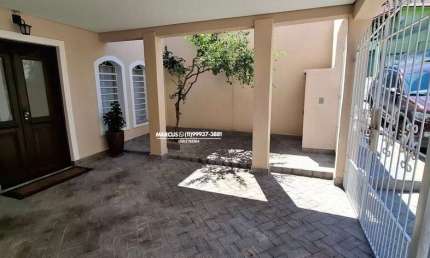SOBRADO NO JAGUARÉ C/ 3 DORMS; SUÍTE, 2 VAGAS E PISCINA. FL23
