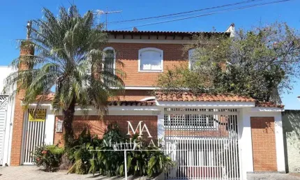 CASA COM 250M² NA VILA SÃO FRANCISCO - 3 QUARTOS (1 SUITE) - 10 VAGAS - FL47