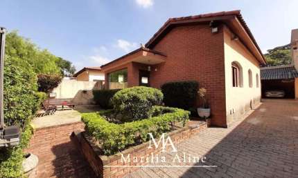 CASA TÉRREA ISOLADA NO INSTITUTO PREVIDENCIA - 02 SUITES - 06 VAGAS - FL47