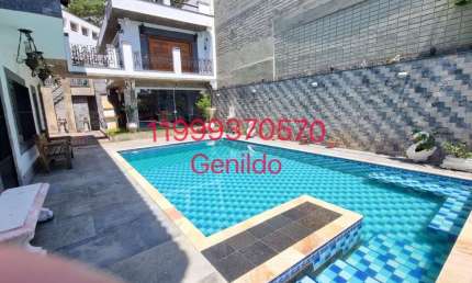 SOBRADO MOBILIADO COM 6 QUARTOS 6 SUITES 4 VAGAS PISCINA EDICULA SALA DE TV PROXIMO DO METRO FL55
