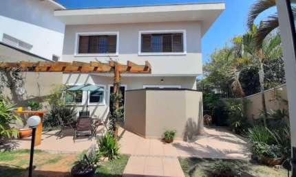 Vendo Sobrado Jd. Bonfiglioli, 3 dorms, 1 Suite, 3 vagas, quintal - FL22
