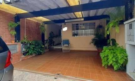 Vendo sobrado em rua fechada 3 dorms, 1 suite, 3 Wc, 2 vagas  - FL22