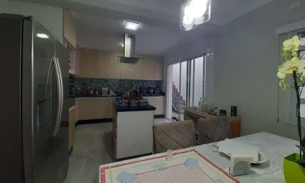 CASA TERRÉA Á VENDA EM CONDOMINIO FECHADO NO BUTANTÃ.