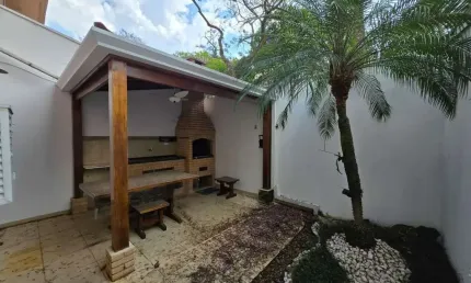 Casa de Condomínio com 3 dormitórios - Vila São Silvestre - FL63