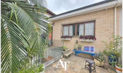 CASA ASSOBRADADA JD BONFIGLIOLI - 2 DORMITORIOS COM 1 VAGA E EDICULA