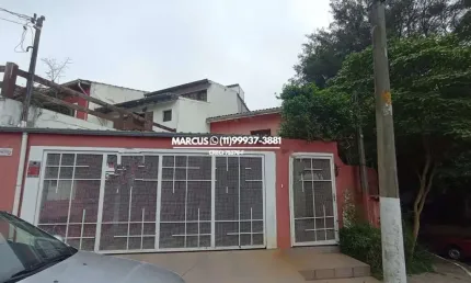 Sobrado no Butantã em cond. fechado com 3 Suítes, 3 vagas de garagem. FL23