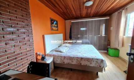 Casa terrea no Conj. Habitacional do Butantã 4 dormitorios, com 2 vagas, edicula e quintal.FL23