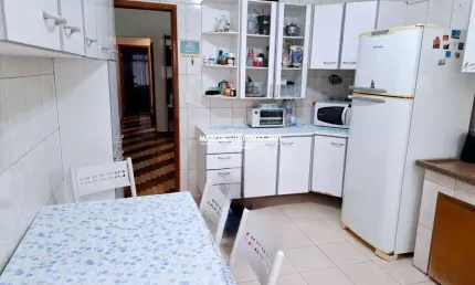 Casa à venda no Jardim Peri Peri  Conforto e localização privilegiada. FL23