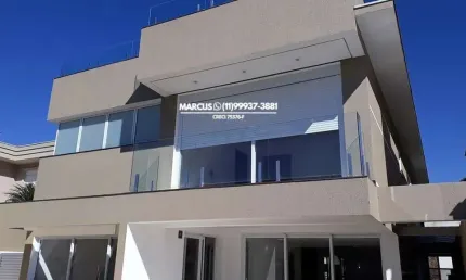 Casa no Cond. Lorian: 4 suites( uma master), sala 3 ambientes, dep. emp; c/ wc. Elevador. FL23