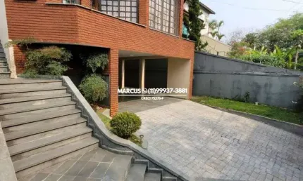 Pq. dos Príncipes Sobrado com 350 m², de área util, com 4 quartos, 2 suítes, 6 vagas. FL23