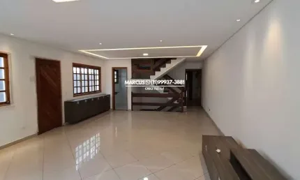 Casa na Vila São Francisco com 4 quartos sendo 3 suítes, 6 vagas de garagem. FL23