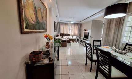 Casa no Butantã com 250 m², com 3 suites, 4 vagas de garagem. FL23