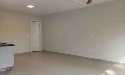 EXCELENTE CASA TÉRREA 140m² LOCALIZAÇÃO PRIVILEGIADA, 03 DORMITÓRIOS , 01(SUÍTE) E DUAS VAGAS -FL38