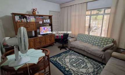 Casa térrea na Vila Universitária com 3 quartos. 3 vagas cobertas, 250 m². FL23