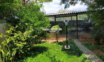 Sobrado na Vila Sônia com 3 dormitórios, sendo 1 suíte, 4 vagas de garagem. FL23