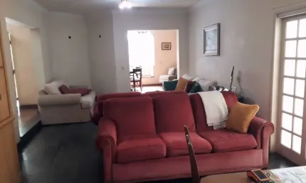 450m² de Puro Conforto: Sobrado com Piscina e Acabamentos Nobres. FL43
