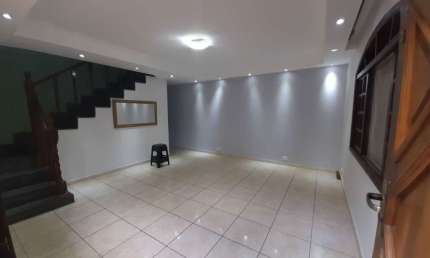 SOBRADO  PROXIMO A USP  3 QUARTOS 3 VAGAS        FL21