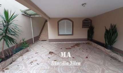 CASA ASSOBRADADA NA VILA GOMES - 3 DORMITORIOS - 2 VAGAS - FL47