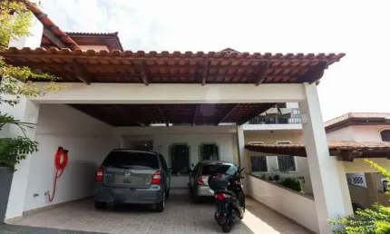 Sobrado no Jardim Bonfiglioli/Rio Pequeno, 125m², 3 Dormitórios e 2 Vagas - FL43