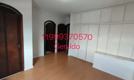 Sobrado 4 vagas 3 quartos sendo 1 suite com sacada armários planejados fácil acesso ao metro  fl55