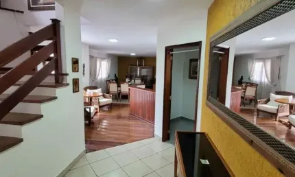 VENDA SOBRADO 350m² DE ÁREA ÙTIL, 04 QUARTOS , 02 SUÍTES E 06 VAGAS DE GARAGENS
