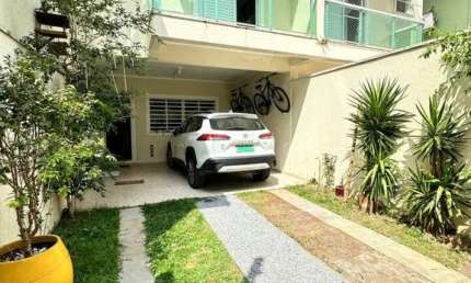 Sobrado á venda no Jardim Bonfiglioli, 170 metros, 3 suítes, 2 vagas FL34