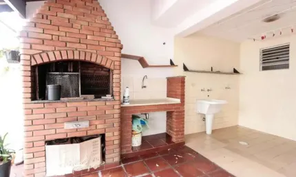 Sobrado de 140m² na Vila Sônia, próximo ao metrô e com 3 vagas - FL28