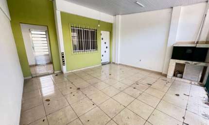 Casa para alugar Jd Rizzo - 2 dormitórios e edícula. FL56