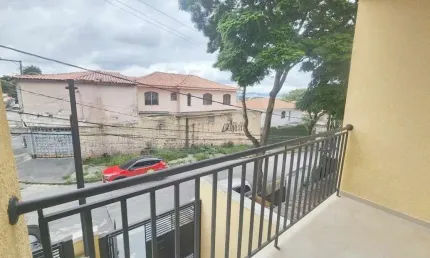 Sobrado no Jardim Ester Yolanda com 3 Quartos, Suíte e 3 Vagas - FL43