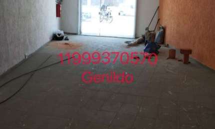 SALÃO COMERCIAL COM 2 VAGAS 2  BANHEIRO COPA EM FRENTE AO SPANI PRÓXIMO DO SHOPPING  RAPOSO  FL55