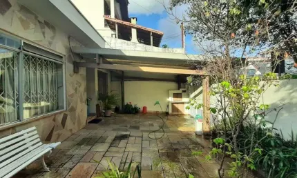 Casa Térrea no Jardim Bonfiglioli com 3 Dormitórios, Edícula e 2 Vagas - FL43