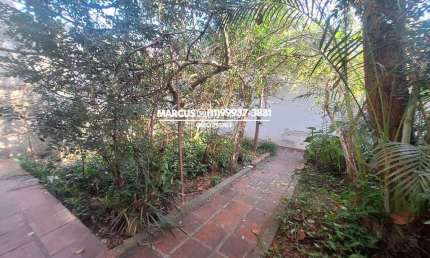 Casa Térrea no Jardim Bonfiglioli c/ 220m² de a/c 400m² terreno 3 quartos, 1 suíte, 4 vagas. FL23