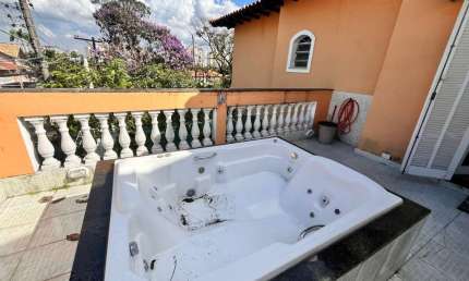 CASA COM JACUZI 3 QUARTOS  AR CONDICIONADO AREA GOURMET ACEITA PET NO BUTANTÃ FL48