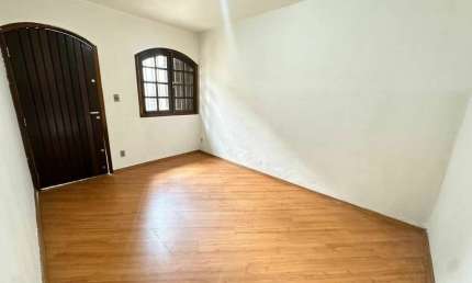 CASA TOTALMENTE TÉRREA CONJUNTO RESIDENCIAL BUTANTÃFL43