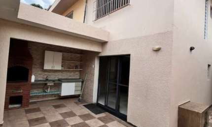 CASA 3 QUARTOS COM AR CONDICIONADO AREA GOURMET PROX. METRO VILA SÔNIA FL48