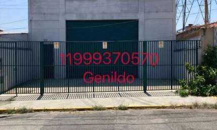 GALPÃO COM 300M2 COM 4 VAGAS 3 BANHEIROS  PORTÃO ELETRÔNICO FL55